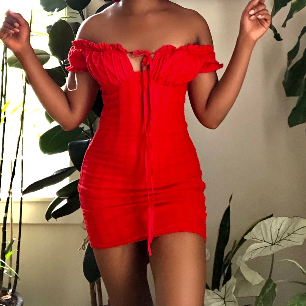 Red Princess Polly bodycon dress ❤️